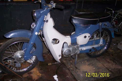 Honda C102 SUPER CUB