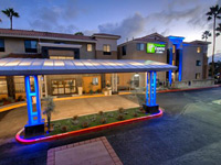 Holiday Inn Express Hotel & Suites Carlsbad Beach