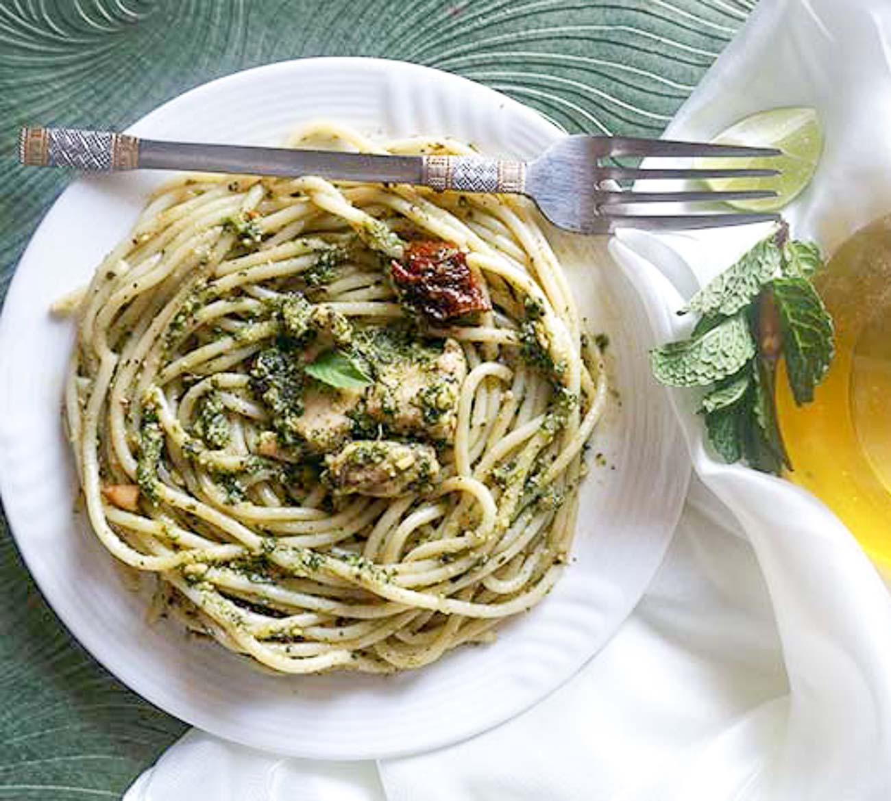 Creamy Chicken Pesto Spaghetti Pasta Recipe