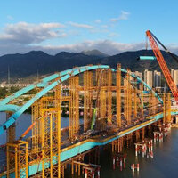 Arch closed on Chinese wind corridor bridge logo 