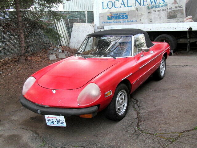 1979 Alfa Romeo Spider (Red/Burgundy)