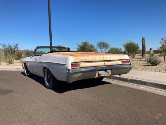 1966 Buick Special (White/Red)