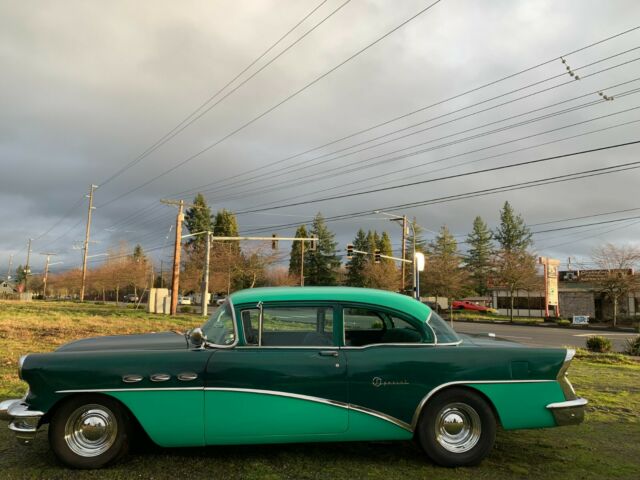 1956 Buick Special (Blue/Red)