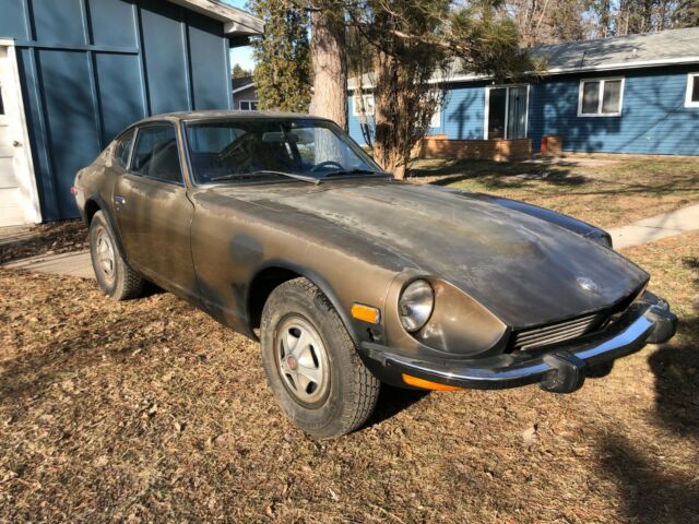 1974 Datsun Z-Series (Brown/Black)