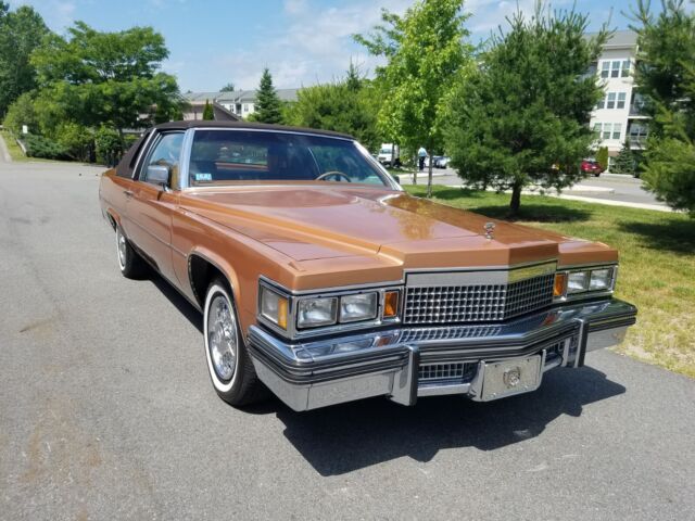 1979 Cadillac DeVille (Yellow/Black)