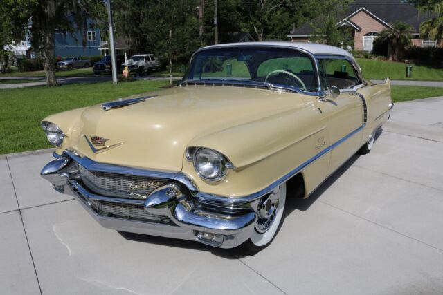 1956 Cadillac DeVille (Brown/Green)