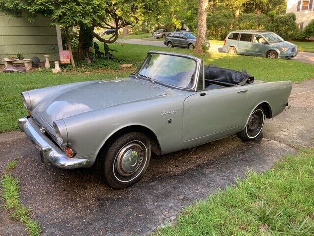 1967 Sunbeam Alpine (Silver/Black)