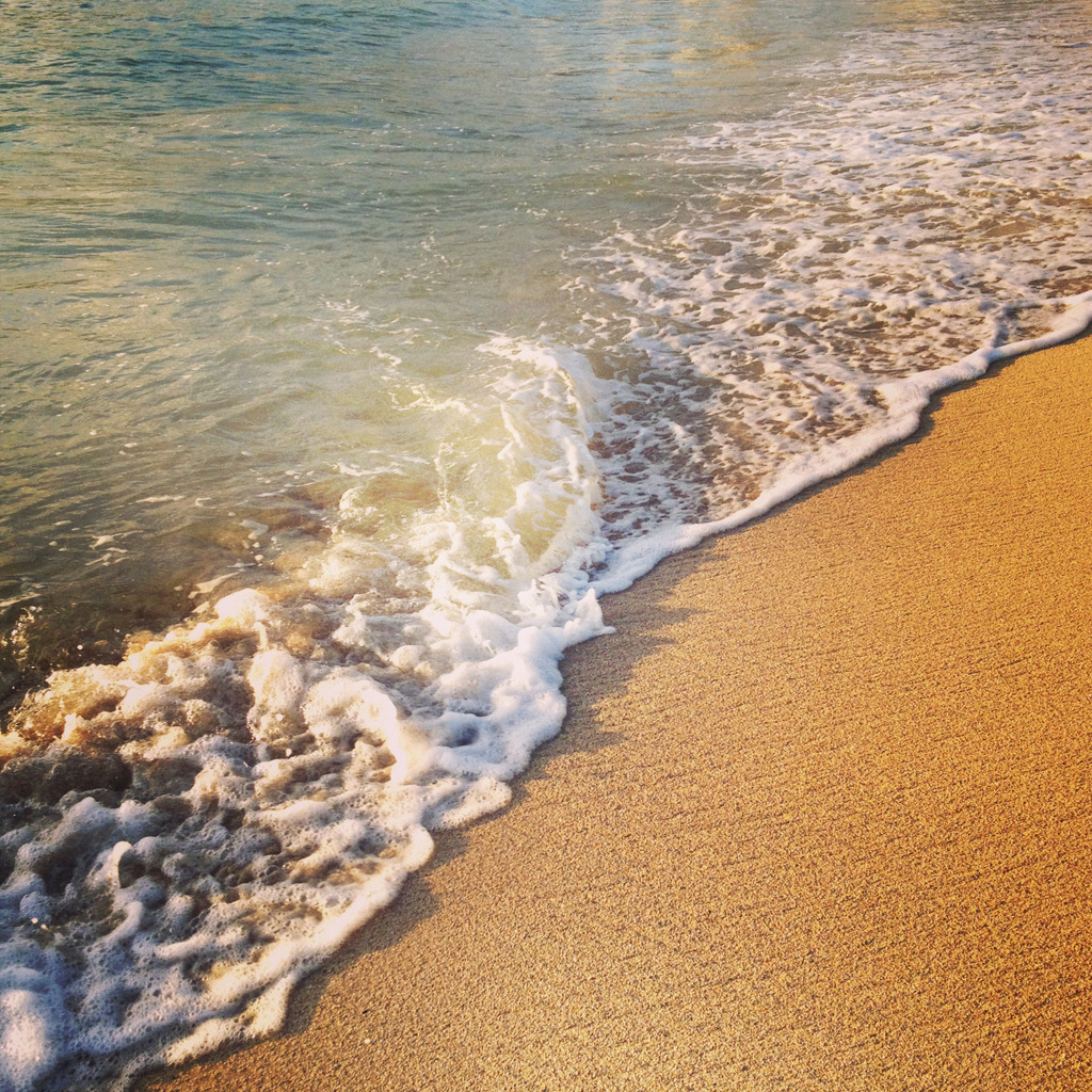 water-photo-waikiki-beach