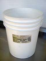 sauerkraut fermenting bucket