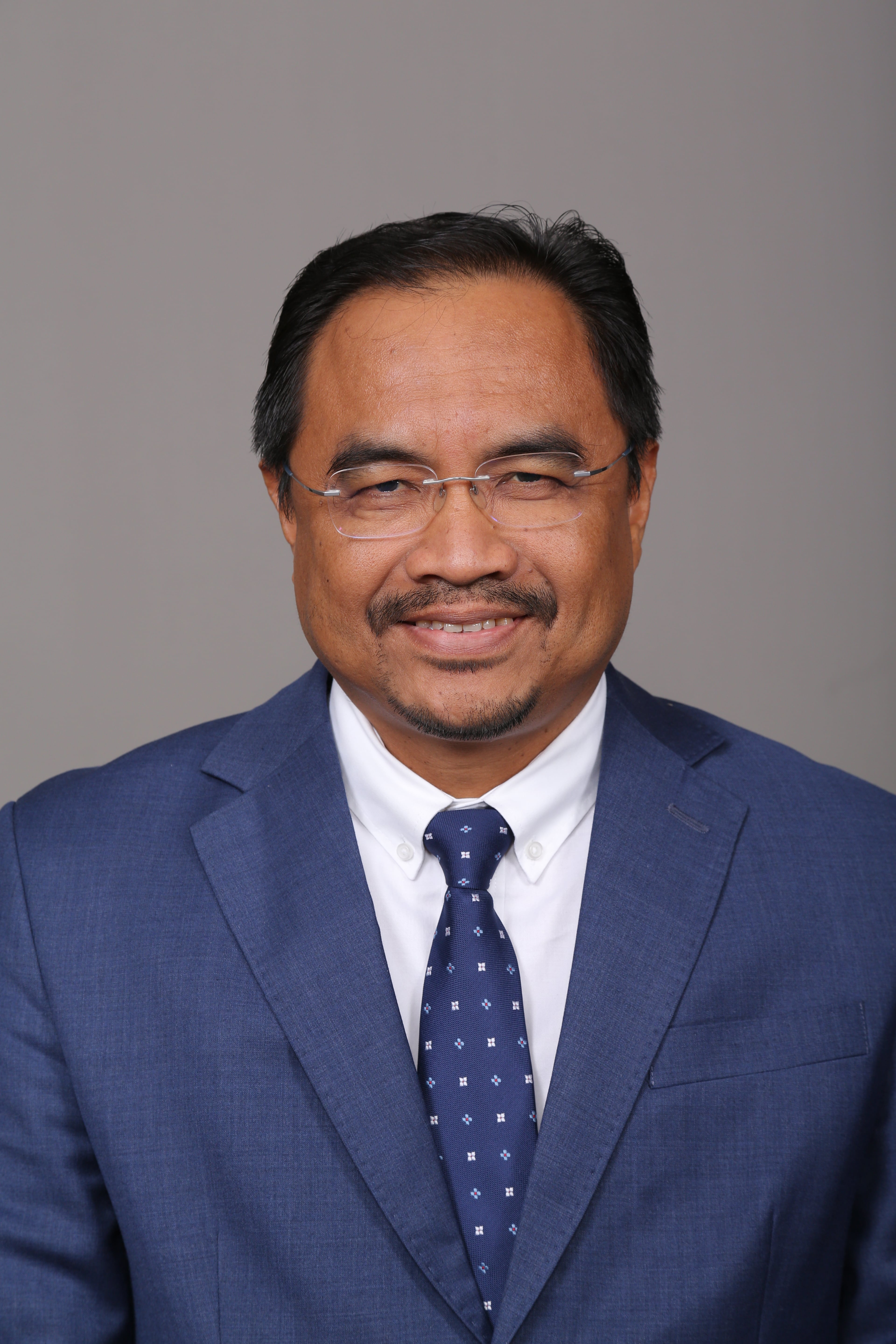 Photo - YB Tuan Haji Azli bin Yusof - Click to open the Member of Parliament profile