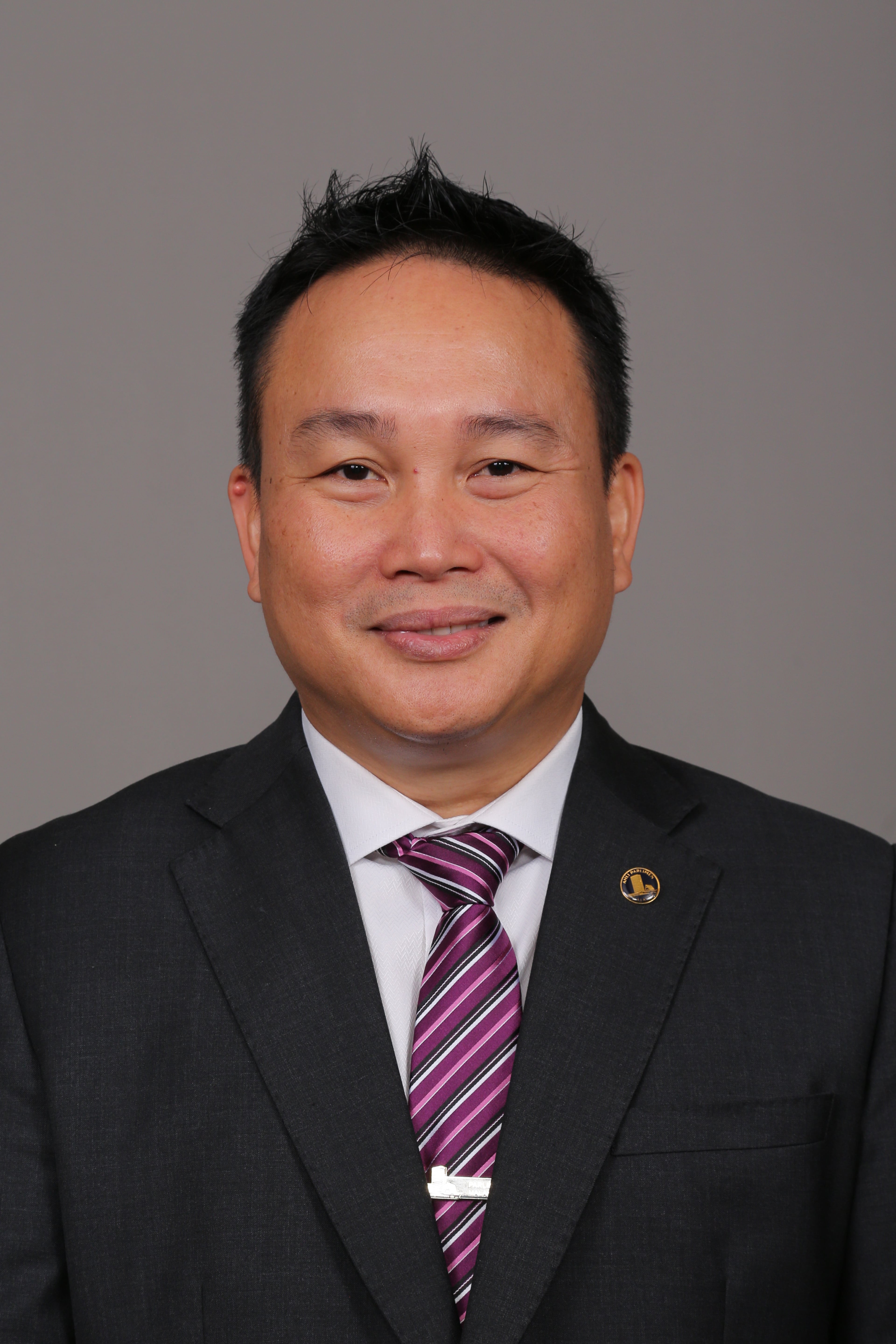 Photo - YB Datuk Willie anak Mongin - Click to open the Member of Parliament profile