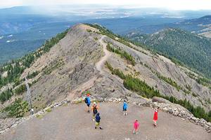 14 Top-Rated Hiking Trails in Yellowstone National Park