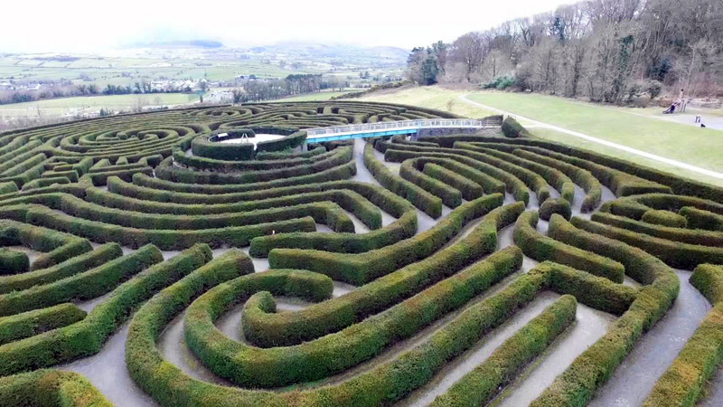 8 Breathtaking Garden Mazes