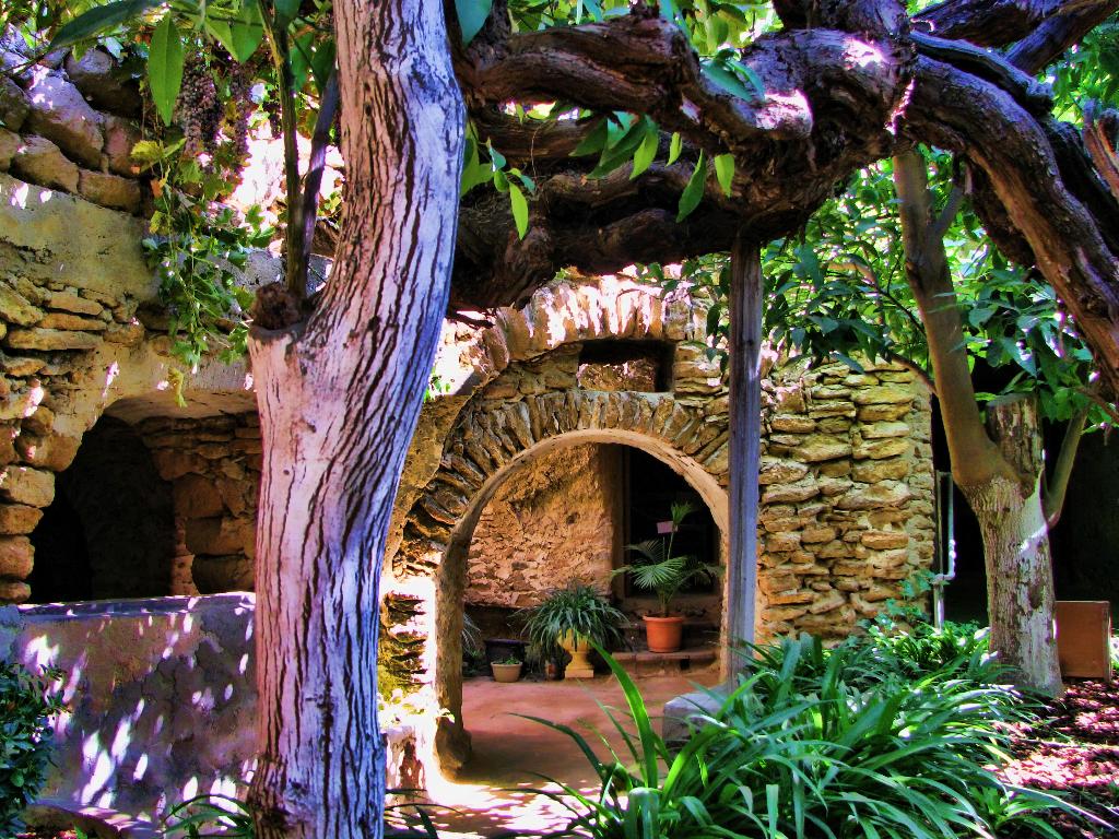 9 Real-Life Fairy Tale Gardens