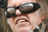 new-orleans-jazz-fest-2009-neil-young-shades-cu-david-grunfeld-x-sm.jpg