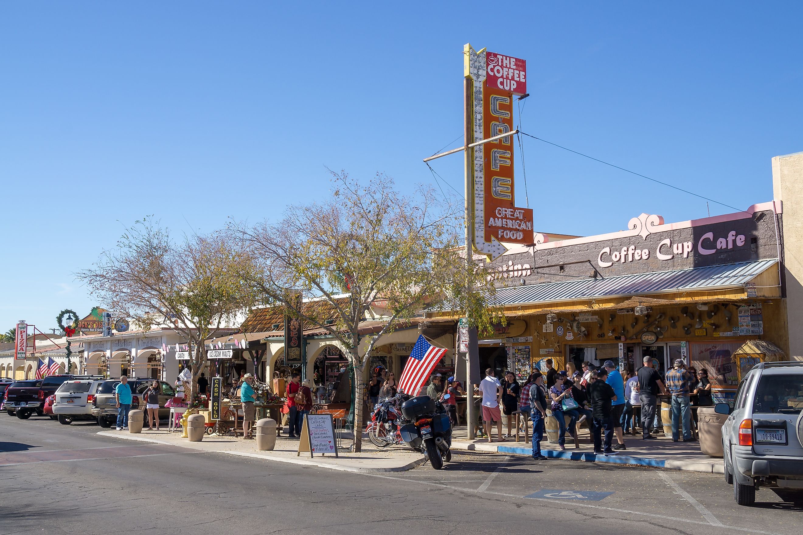 Cafe and restaurant center of Boulder City. Editorial credit: Laurens Hoddenbagh / Shutterstock.com