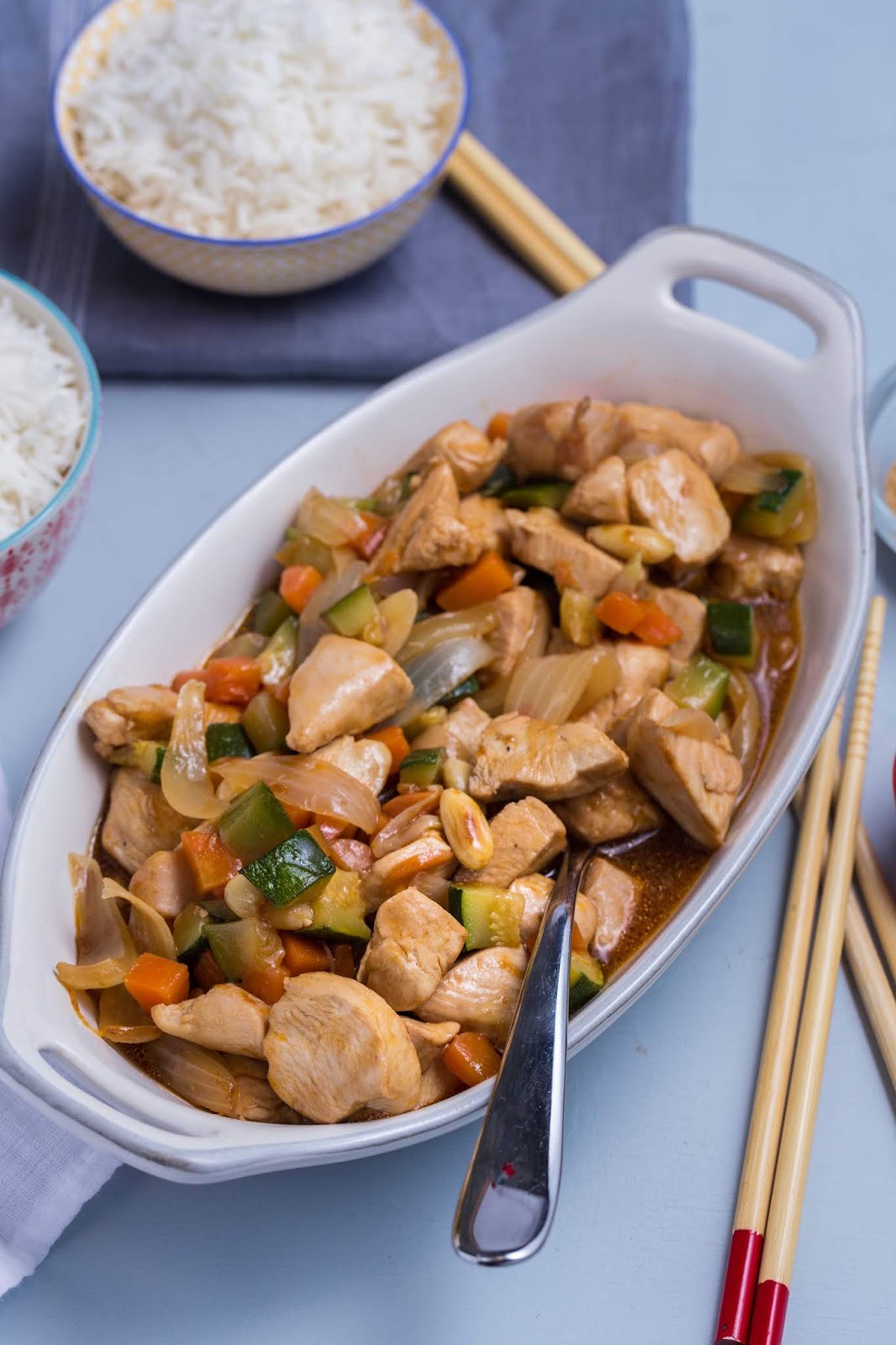 Pollo estilo chino con almendras - Tengo un horno y sé cómo usarlo