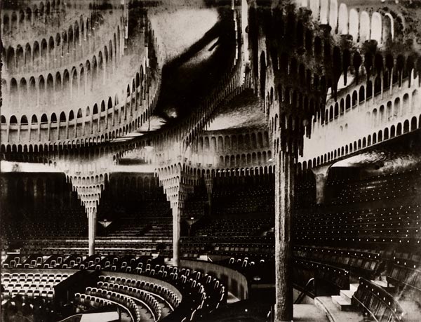 SHHHHH...: Großes Schauspielhaus (Great Theater)