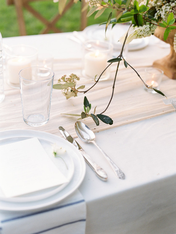 romantic outdoor tablescape