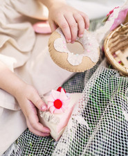 Flower girl picnic