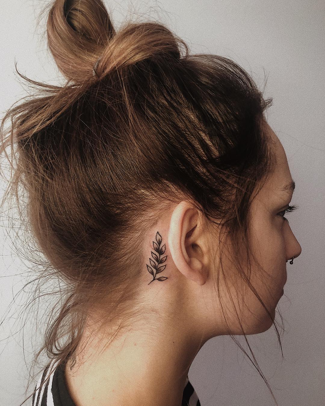 20 Cute Behind the Ear Tattoos for Women in 2023  The Trend Spotter