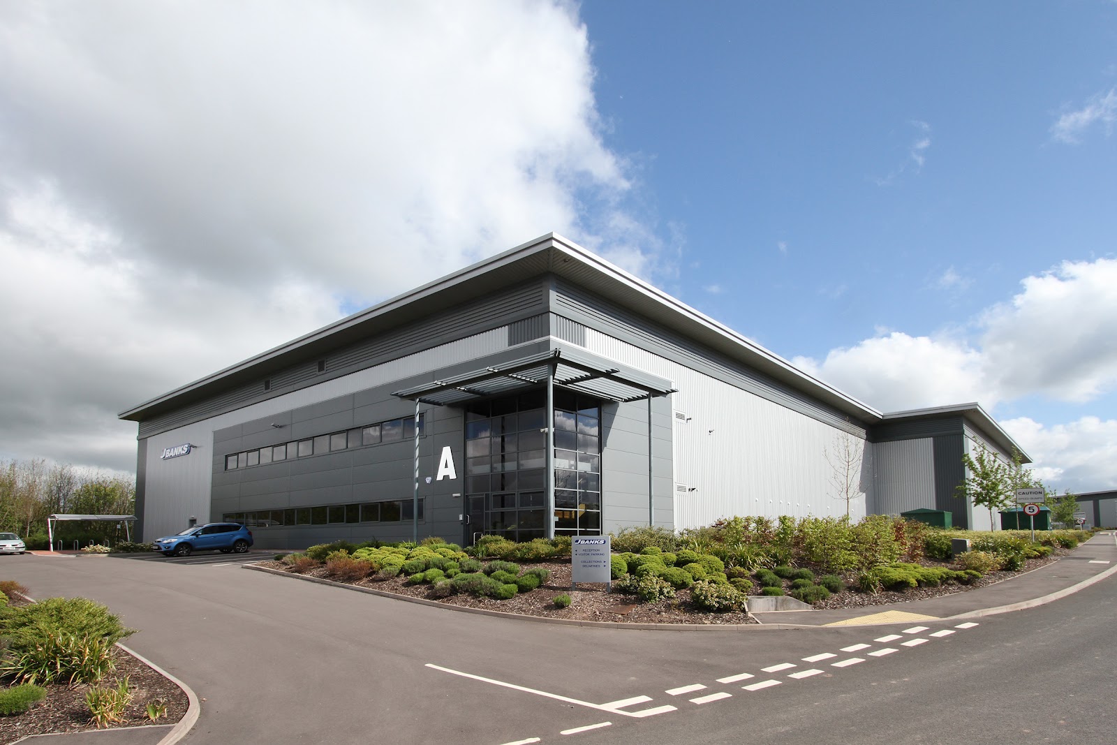 The Door Industry Journal: MAJOR RELOCATION FOR MIDLANDS HARDWARE GROUP