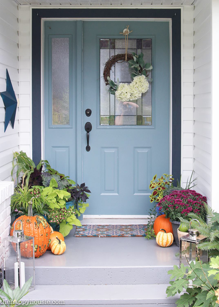 Fall Decor Ideas at Inspiration Monday | i should be mopping the floor