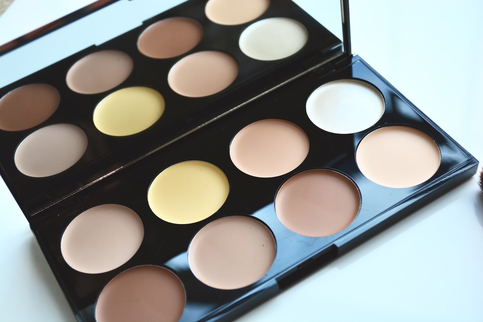 Mastering The Art Of Cream Contouring: A Step-by-Step Guide