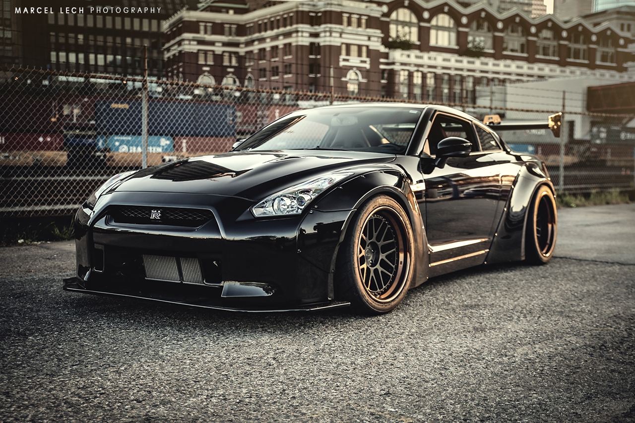 Liberty Walk GT-R by SR Auto Group : ebeasts.com