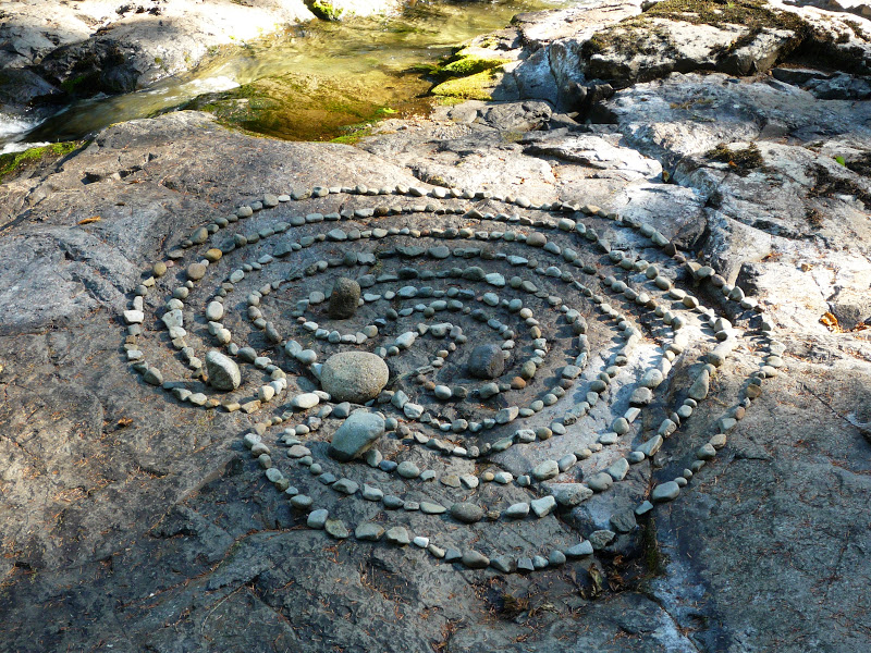 Tidal Art: Placing the Stones