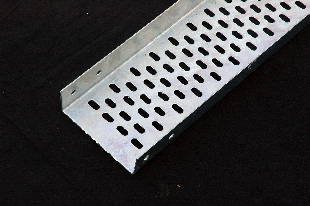 Stainless Steel Perforated Cable Tray Ss Cable Tray Steel Cable Trays ...