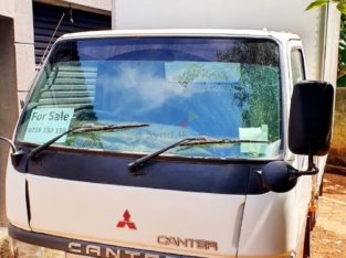 MITSUBISHI CANTER 10.5 Feet