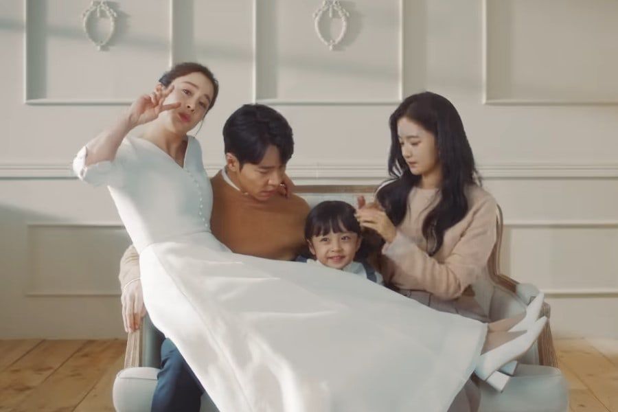 Watch: Kim Tae Hee Happily Reunites With Family As A Ghost In New Drama Teaser