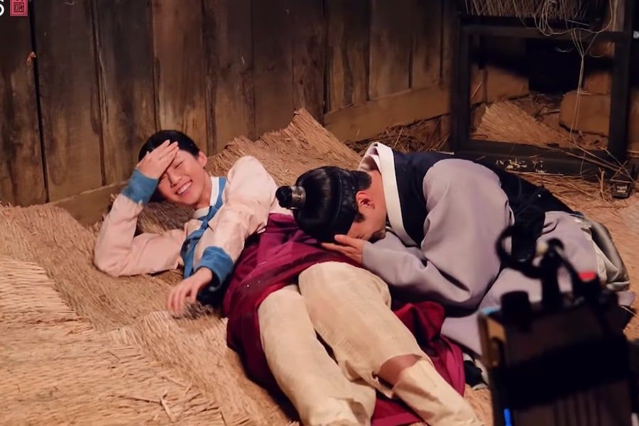 Watch: Gong Seung Yeon And Kim Min Jae Keep Messing Up Their 'Kiss' Scene In 'Flower Crew: Joseon Marriage Agency'