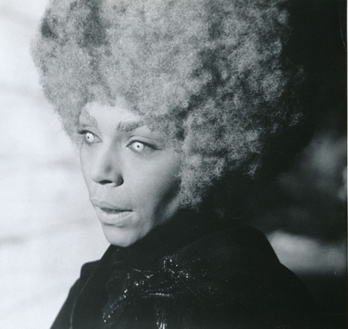 Divas, Damsels & Smudged Mascara • Photo Spotlight: Rosalind Cash in ...