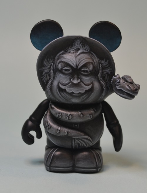 The Dread Family Custom 3″ Vinylmation Set
This endeavor was the culmination of a commissioned set for a Haunted Mansion Collector of mine. This family of busts hails from the Haunted Mansion at Disney’s Magic Kingdom. There is Bertie the Hunter,...