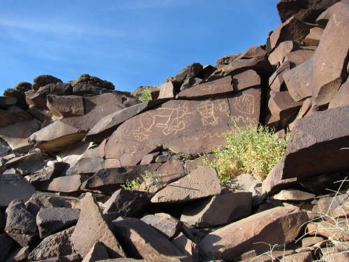 Cow Cave petroglyphs, Mojave Desert, California.