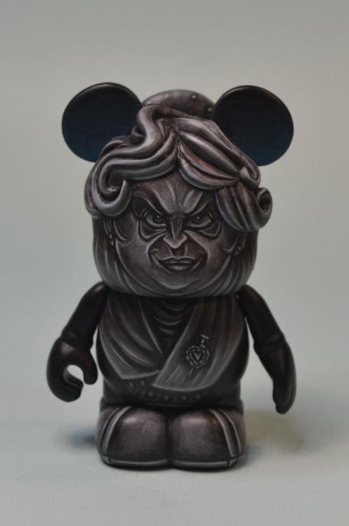 The Dread Family Custom 3″ Vinylmation Set
This endeavor was the culmination of a commissioned set for a Haunted Mansion Collector of mine. This family of busts hails from the Haunted Mansion at Disney’s Magic Kingdom. There is Bertie the Hunter,...