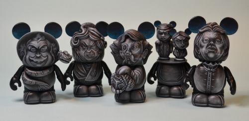 The Dread Family Custom 3″ Vinylmation Set
This endeavor was the culmination of a commissioned set for a Haunted Mansion Collector of mine. This family of busts hails from the Haunted Mansion at Disney’s Magic Kingdom. There is Bertie the Hunter,...