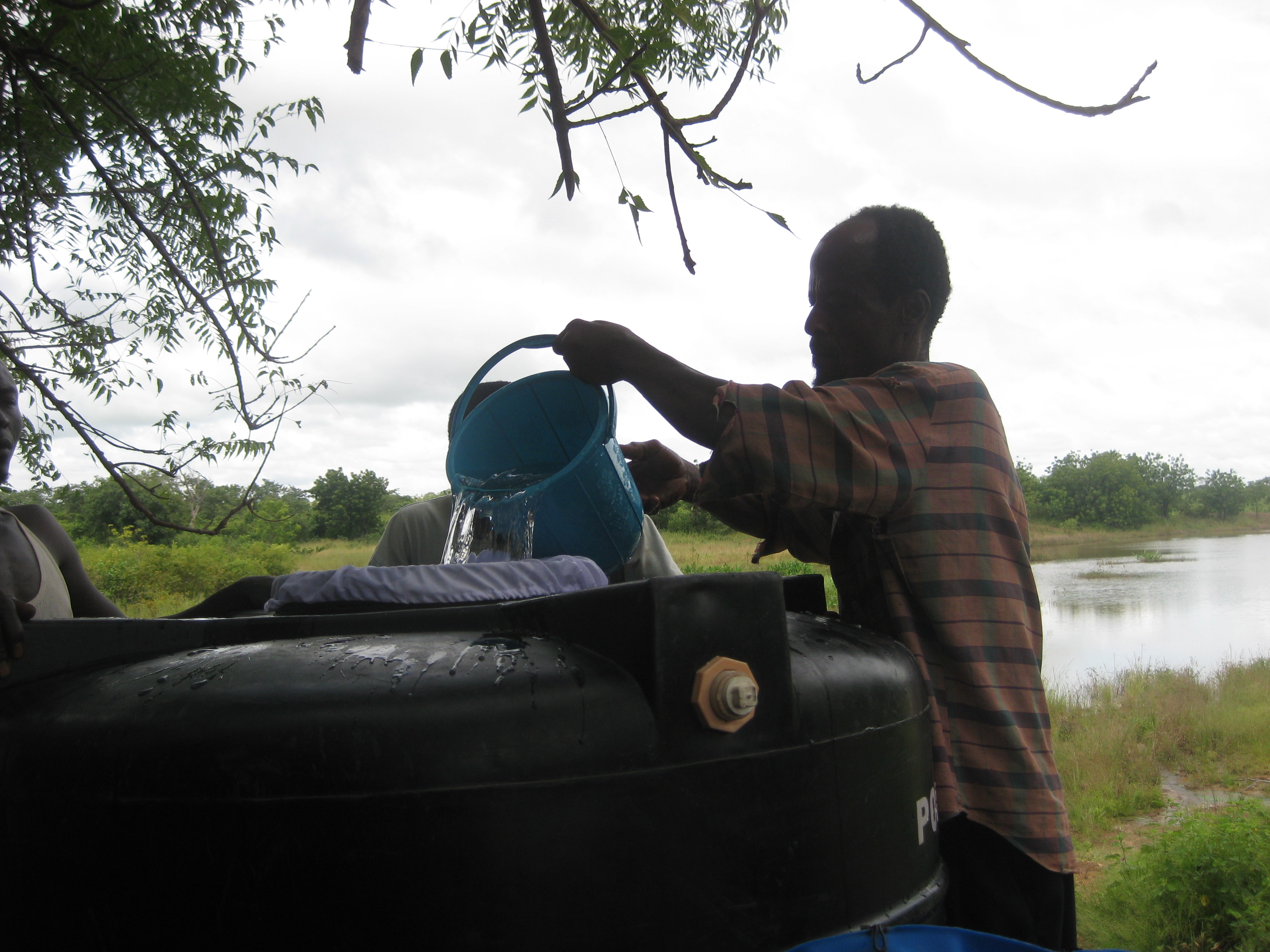 Once the polytank is full, we disinfect the water using chlorine.