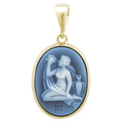 18 Karat Yellow Gold Hand-Carved Virgo Zodiac Agate Cameo Pendant Necklace