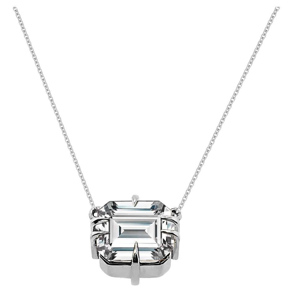 1ct Bold Emerald cut Diamond Icon pendant in 18ct Gold