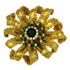 Chanel Gilt Flower Brooch: Workshop Gripoix