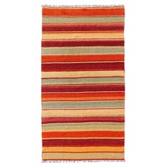 Tapis de couloir Kilim turc vintage à rayures rouges, vertes, jaunes et oranges