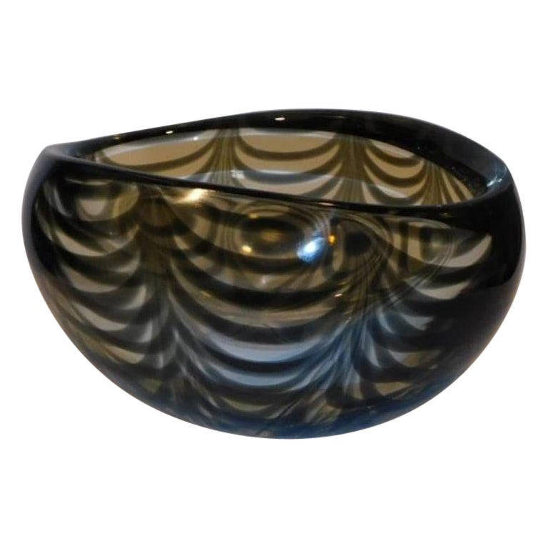 Gino Cenedese Murano Heavy Italian Glass Centerpiece Bowl, 1982