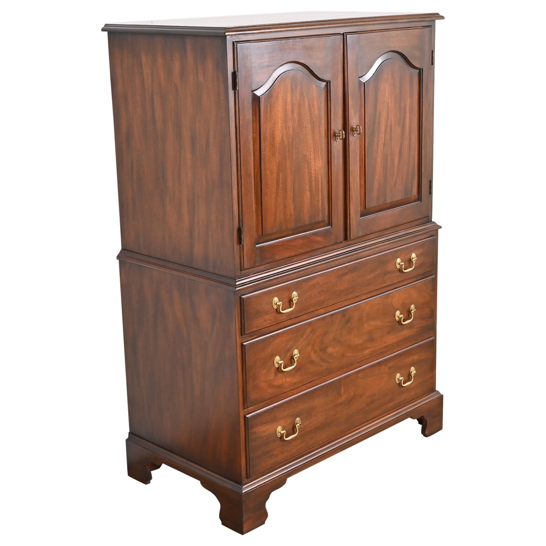 Henkel Harris Georgian Solid Mahogany Gentleman's Chest