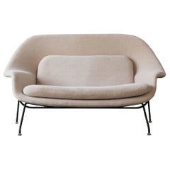 Rare Early Eero Saarinen Womb Sofa / Settee, Knoll, USA, 1950s