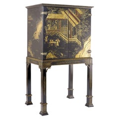 A William & Mary Style Japanned Lacquer Cabinet on Stand, Late 20th Century 