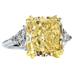 Internally Flawless GIA Certified 4 Carat Fancy Light Yellow Diamond Ring