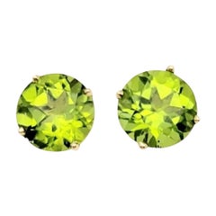 Classic Four-Prong Set Round Green Peridot Stud Earrings in 14 Karat Yellow Gold